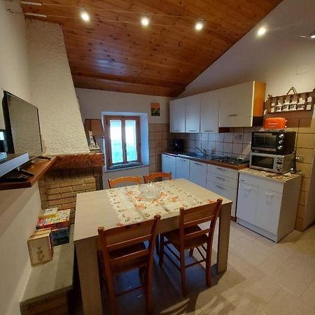 Casa Lorenzo - Nel Centro Storico Di Fiumalbo Appartement Buitenkant foto