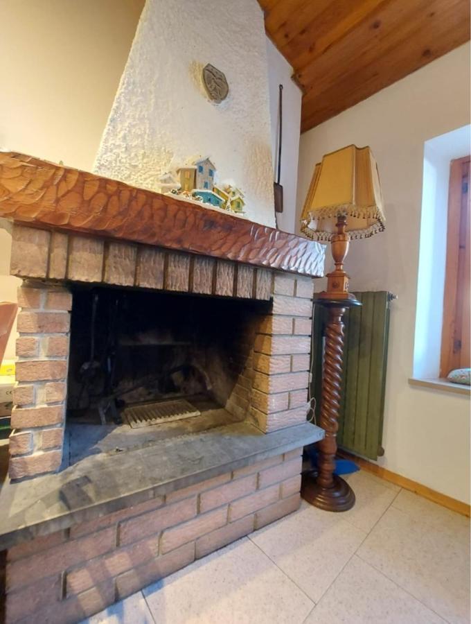 Casa Lorenzo - Nel Centro Storico Di Fiumalbo Appartement Buitenkant foto